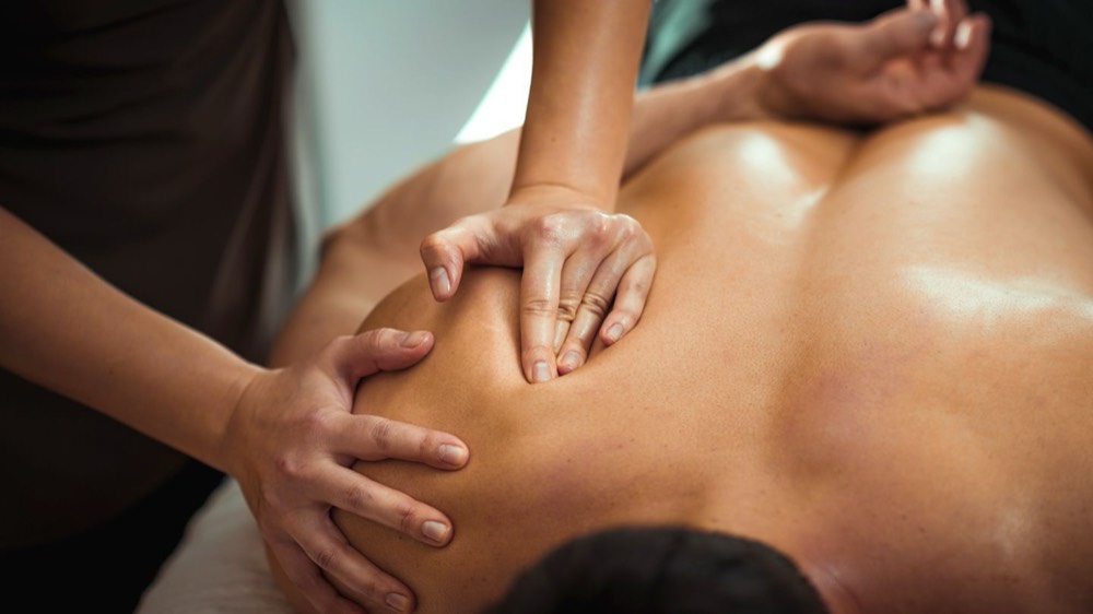 Massage tại nhà Long Biên Hà Nội - LyLy Spa